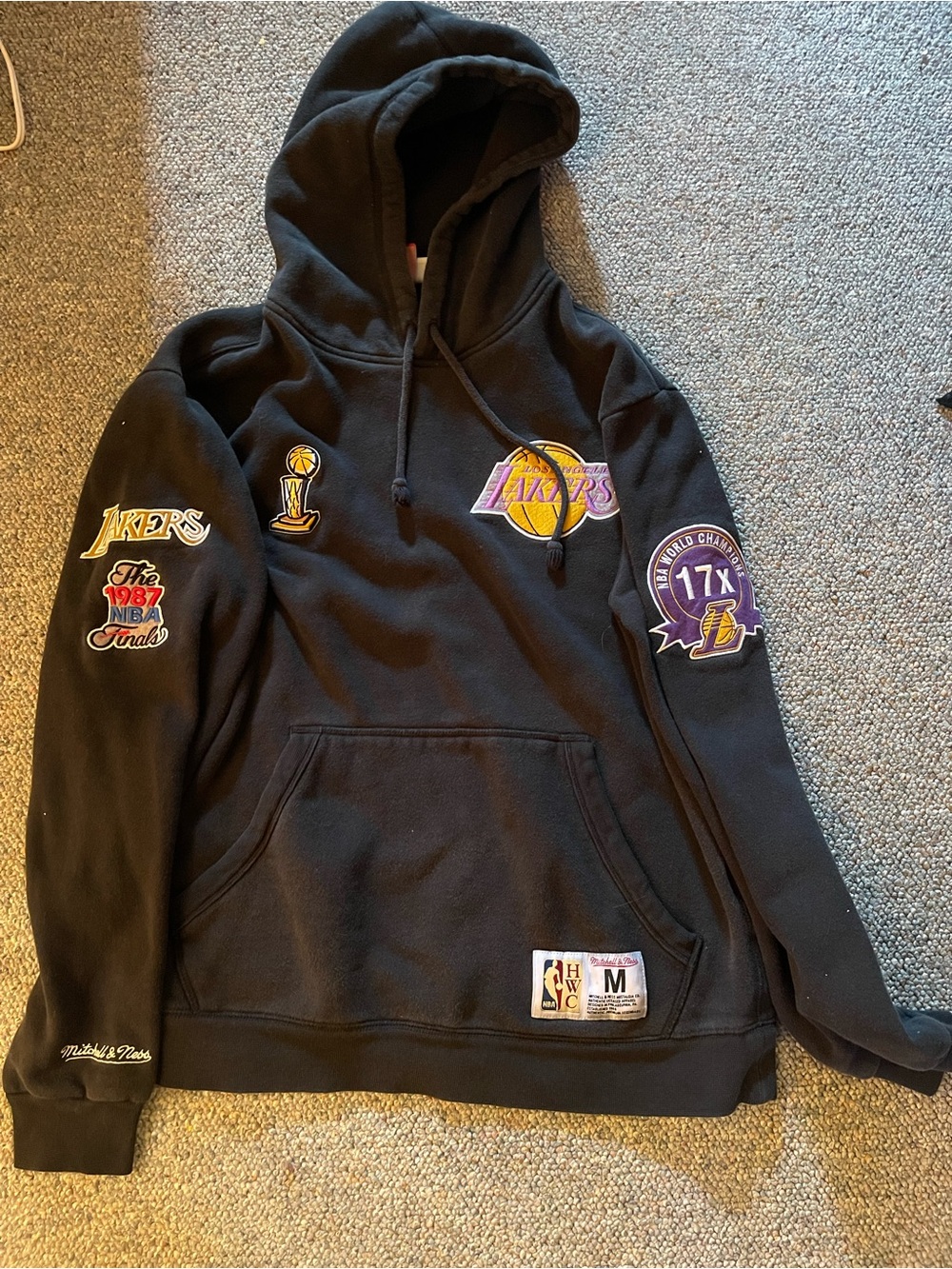 Mitchell & Ness LA Lakers Champ City Hoodie | 17X Champions | M
